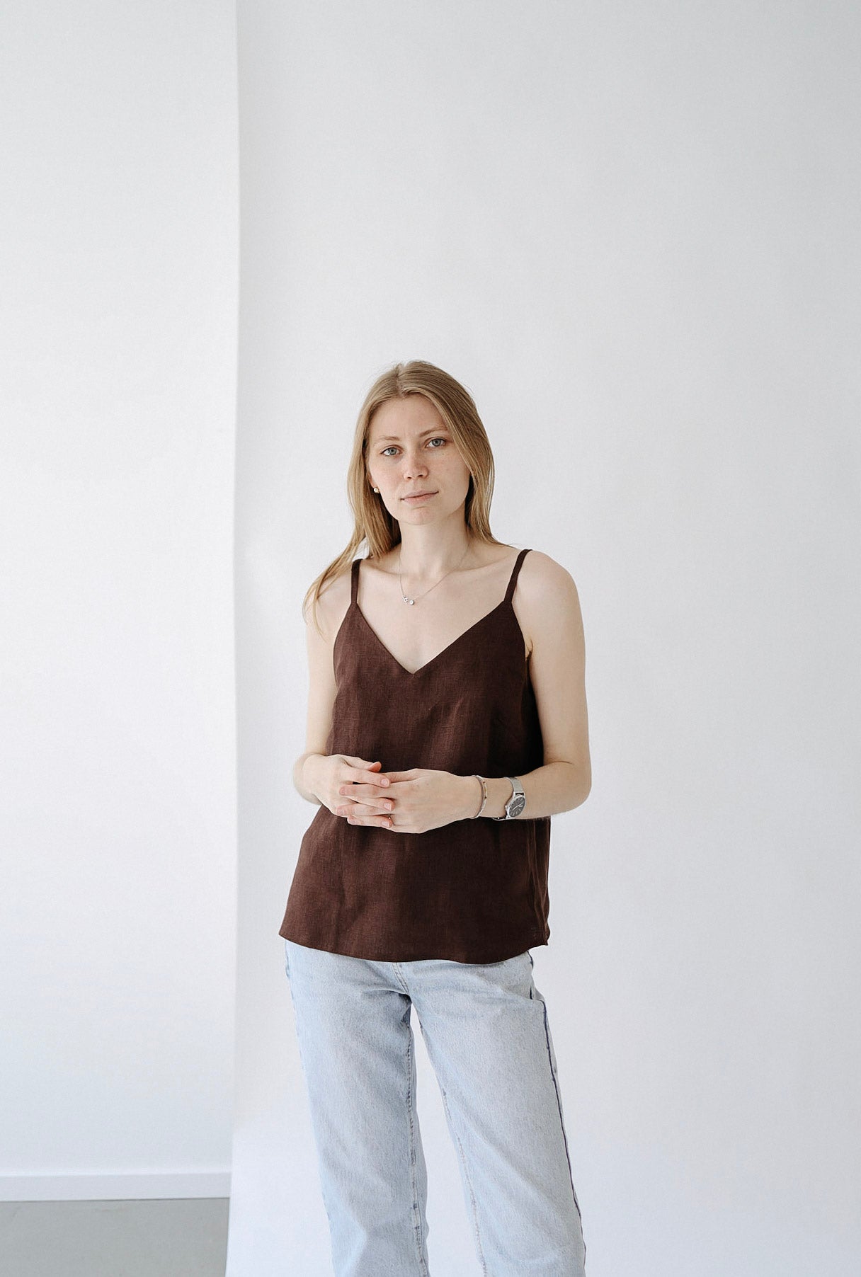 Ľanový 'V' top GUST