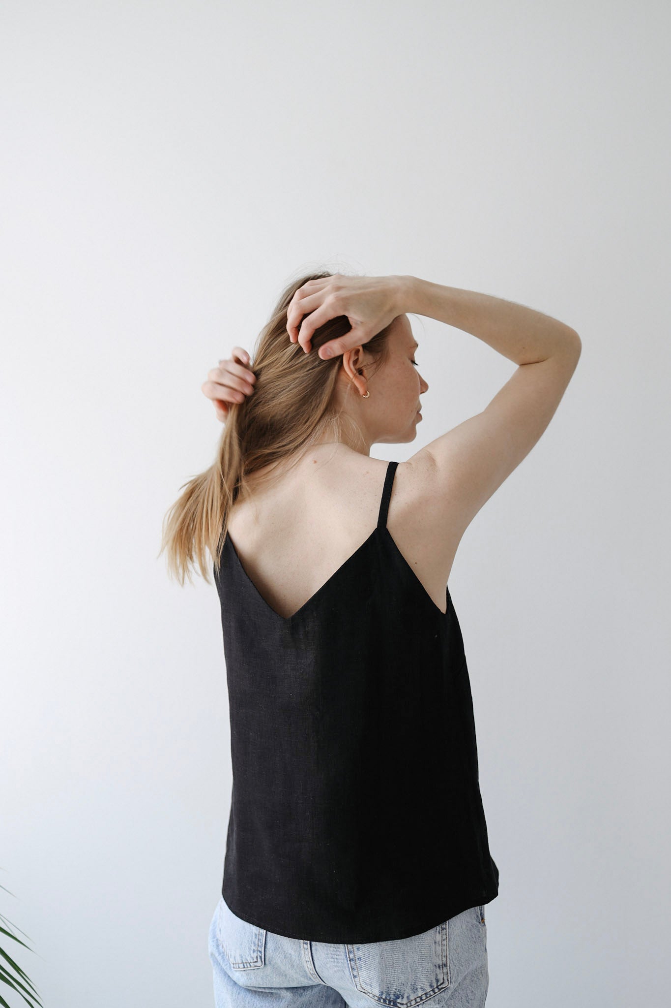 Ľanový 'V' top GUST