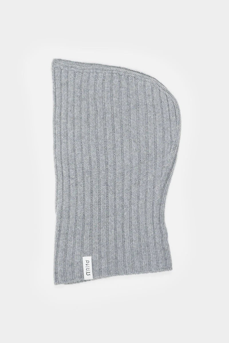 Recycled-cashmere-balaclava-Arsenio-grey_800x1200_crop_center.jpg.webp