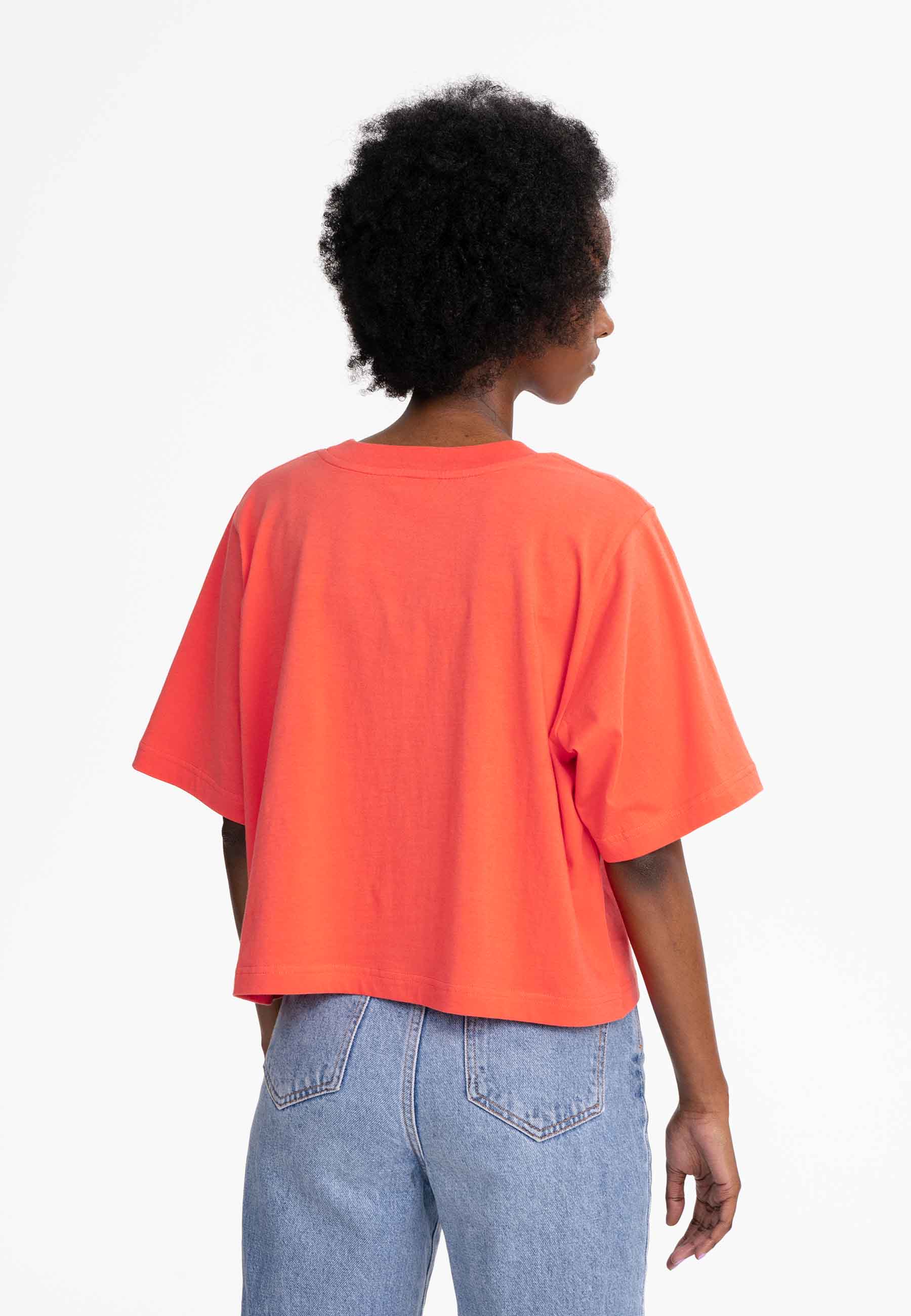 Desna_Cropped T-Shirt_grapefruit_03.jpg