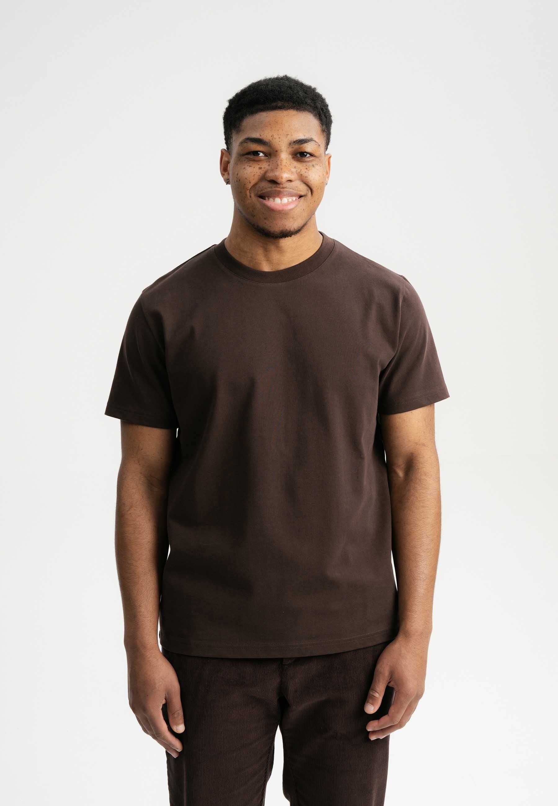 Pravin_Heavy Weight T-Shirt_dark brown_01 (1).jpg