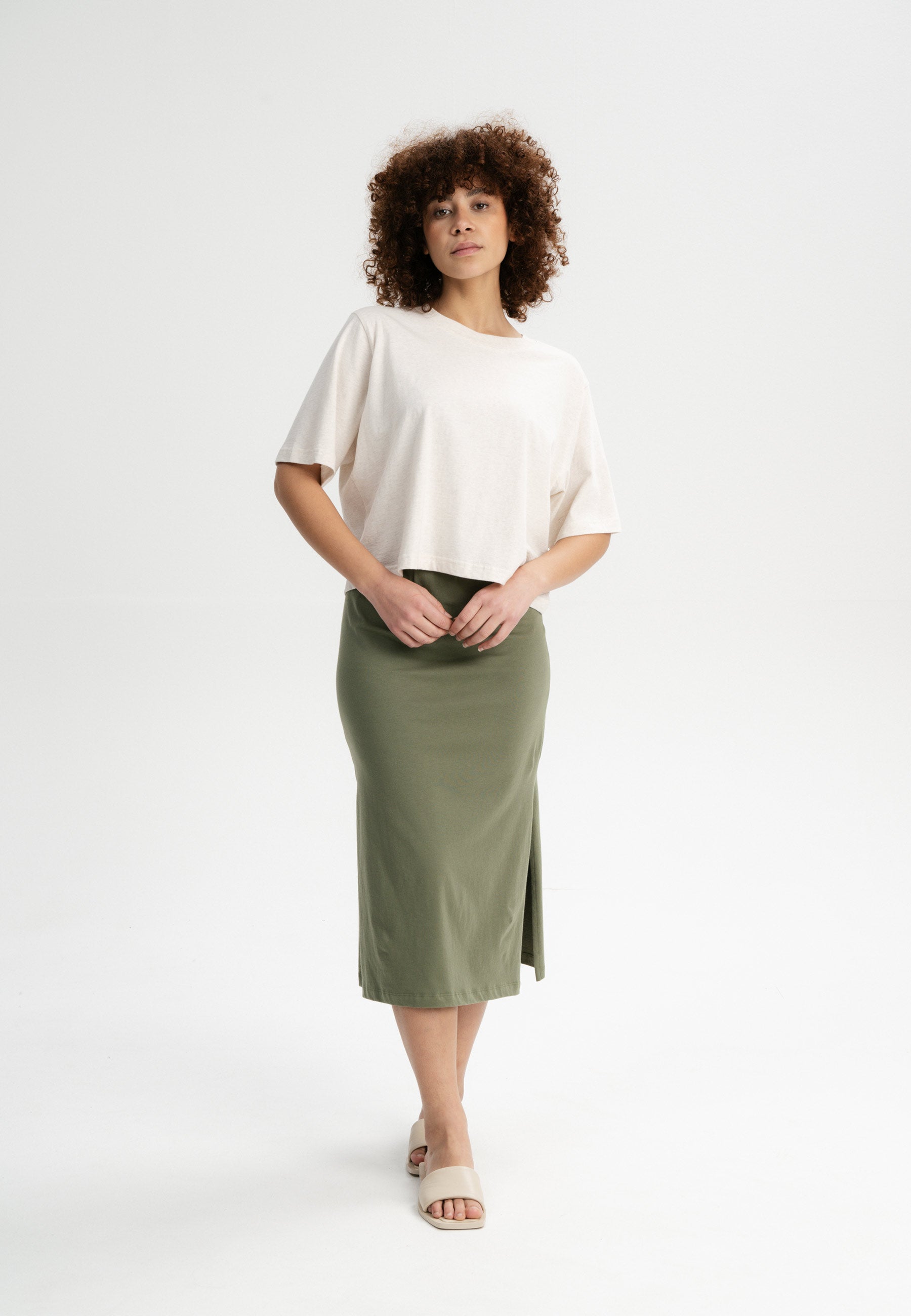 Divari_Midi-Skirt_thyme_004.jpg