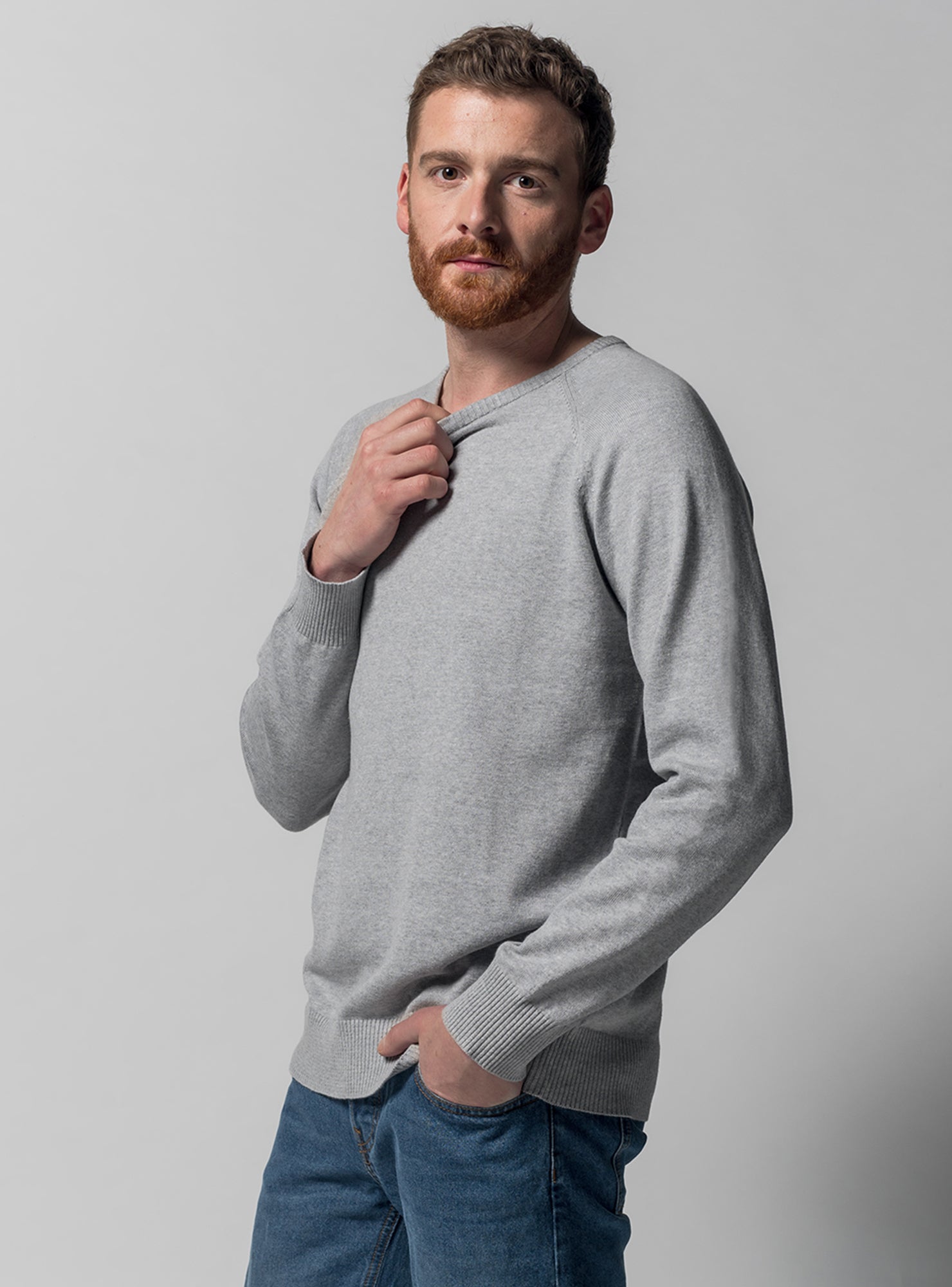 Men_Knit_Pullover_grey_3.jpg