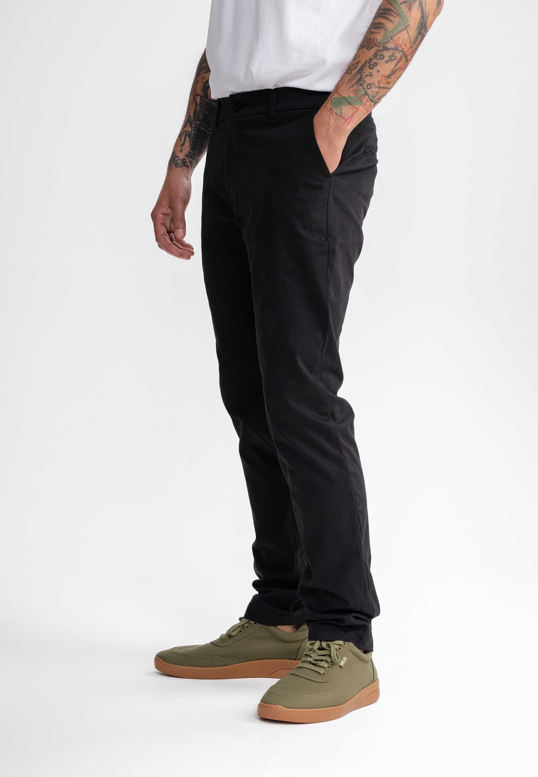 Ranjith_Regular Fit Chinos_black_02.jpg