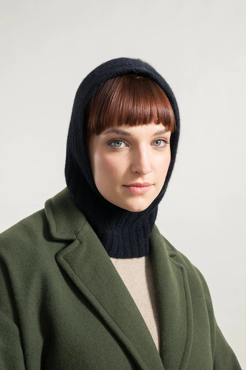 Woman-Recycled-Cashmere-Balaclava-Arsenio-8_800x1200_crop_center.jpg.webp