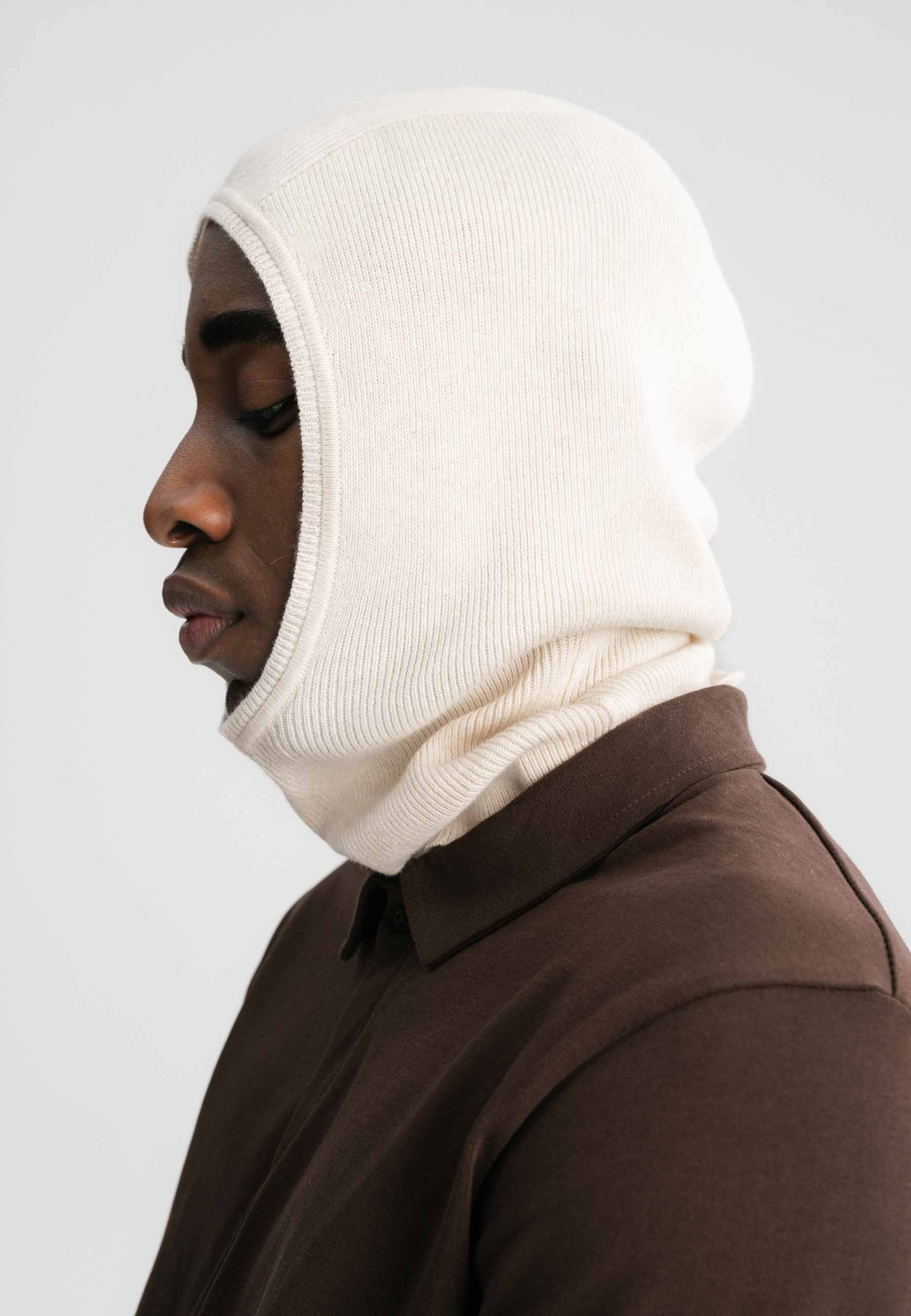 Charvi_Fine Knit Balaclava_Men_cream blend_02.jpg