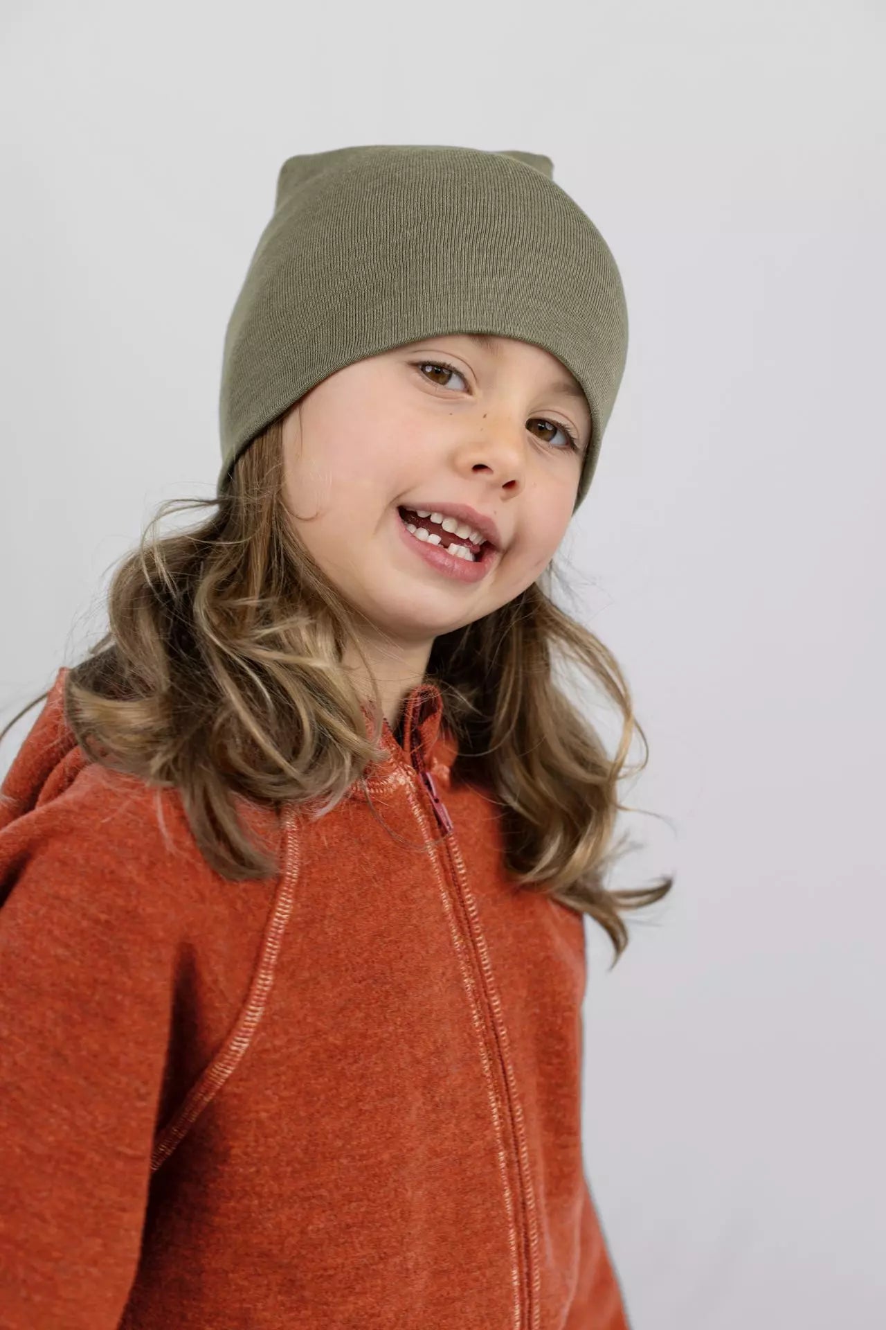 Rebrovaná čiapka z merino vlny a hodvábu ENGEL NATUR - Olive