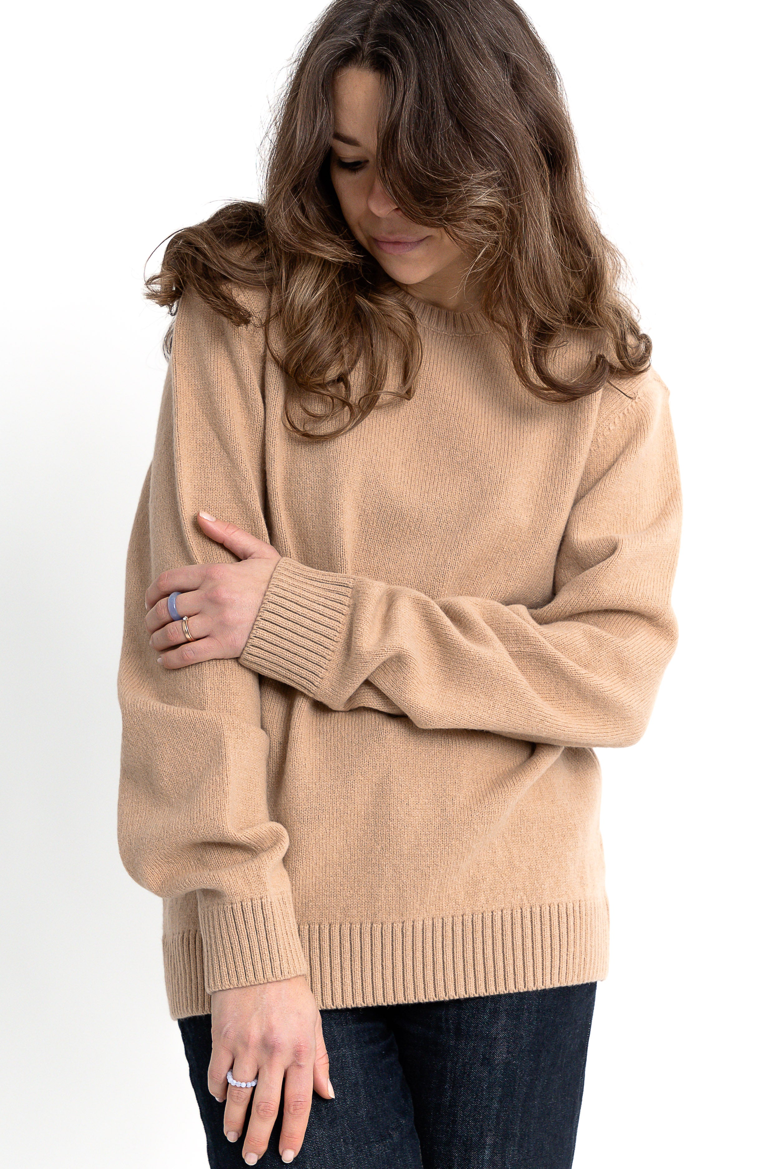 Merino svetrík COLORFUL STANDARD Crew - Honey beige